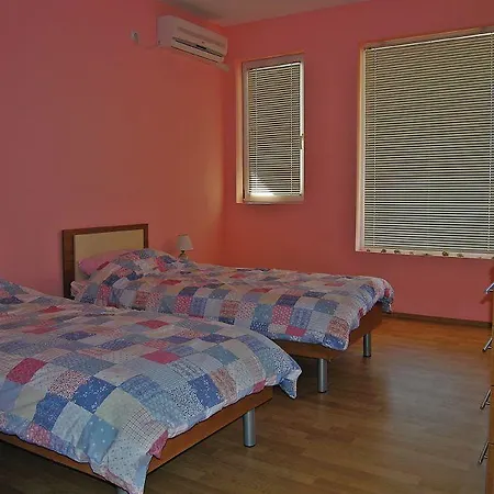 別荘 Holiday Balchik Zona Karvuna *