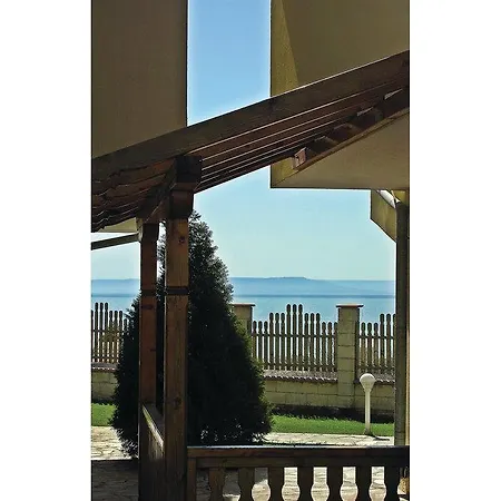 Holiday Balchik Zona Karvuna 別荘