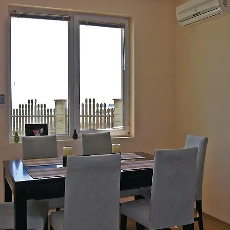Holiday Balchik Zona Karvuna Tsŭrkva